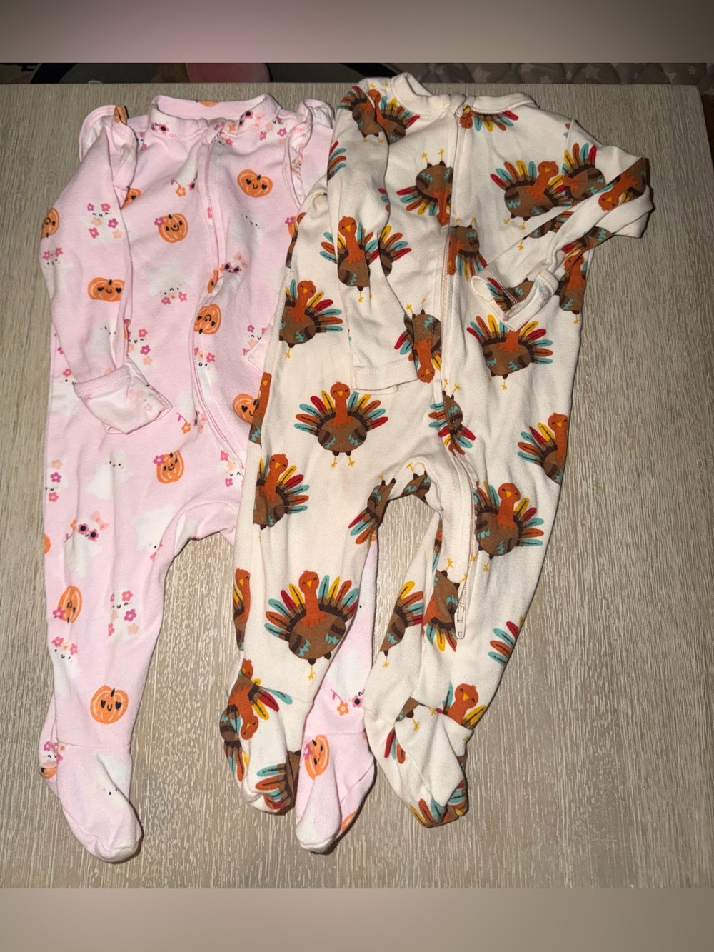 Old Navy Sleeper Bundle of 2- Halloween and Thanksgiving Themes size 6-9 months